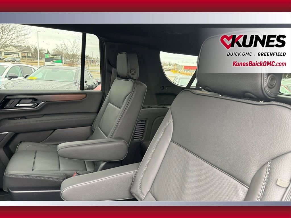 New 2026 GMC Yukon XL Denali w/ Denali Reserve Package image 39