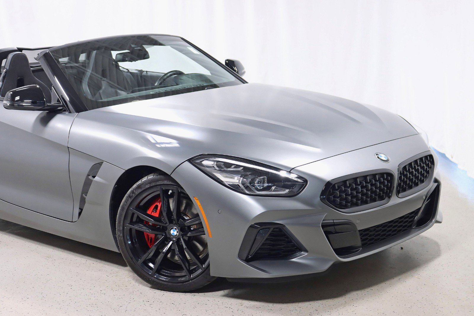 Used 2021 BMW Z4 M40i w/ Executive Package RWD image 3