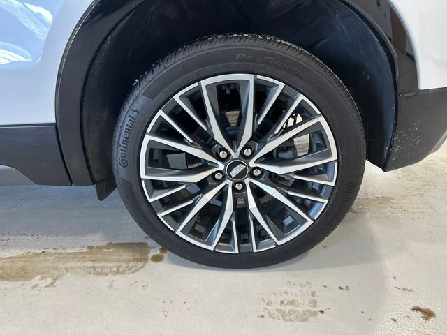 Certified 2024 Cadillac XT4 Sport image 10