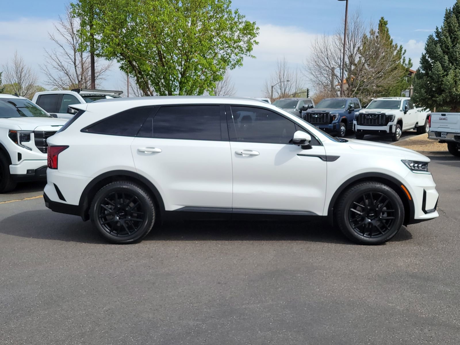 Used 2023 Kia Sorento SX Prestige w/ Panoramic Sunroof Package AWD/4WD image 2