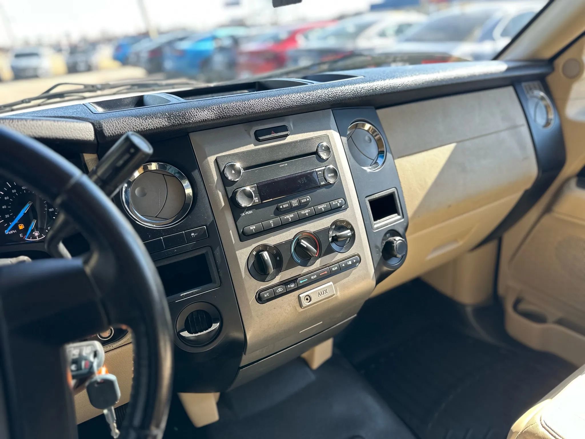 Used 2015 Ford Expedition XL image 18