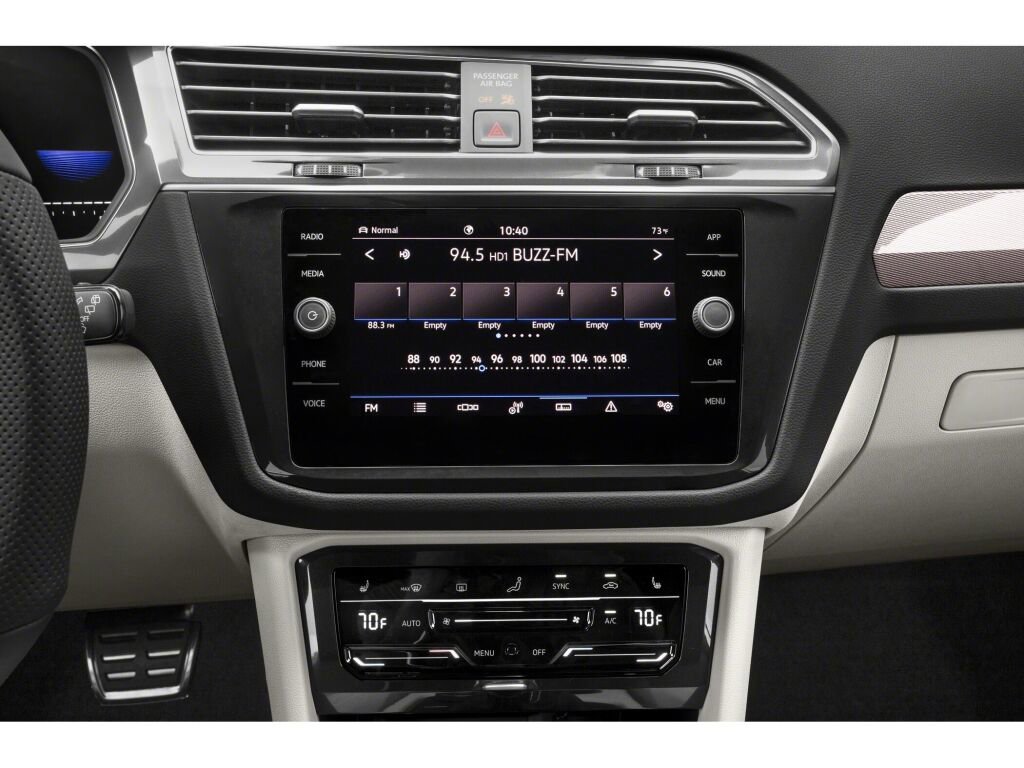 New 2024 Volkswagen Tiguan SE R-Line AWD/4WD image 10