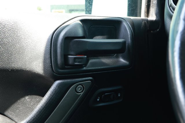 Used 2016 Jeep Wrangler Sport image 18