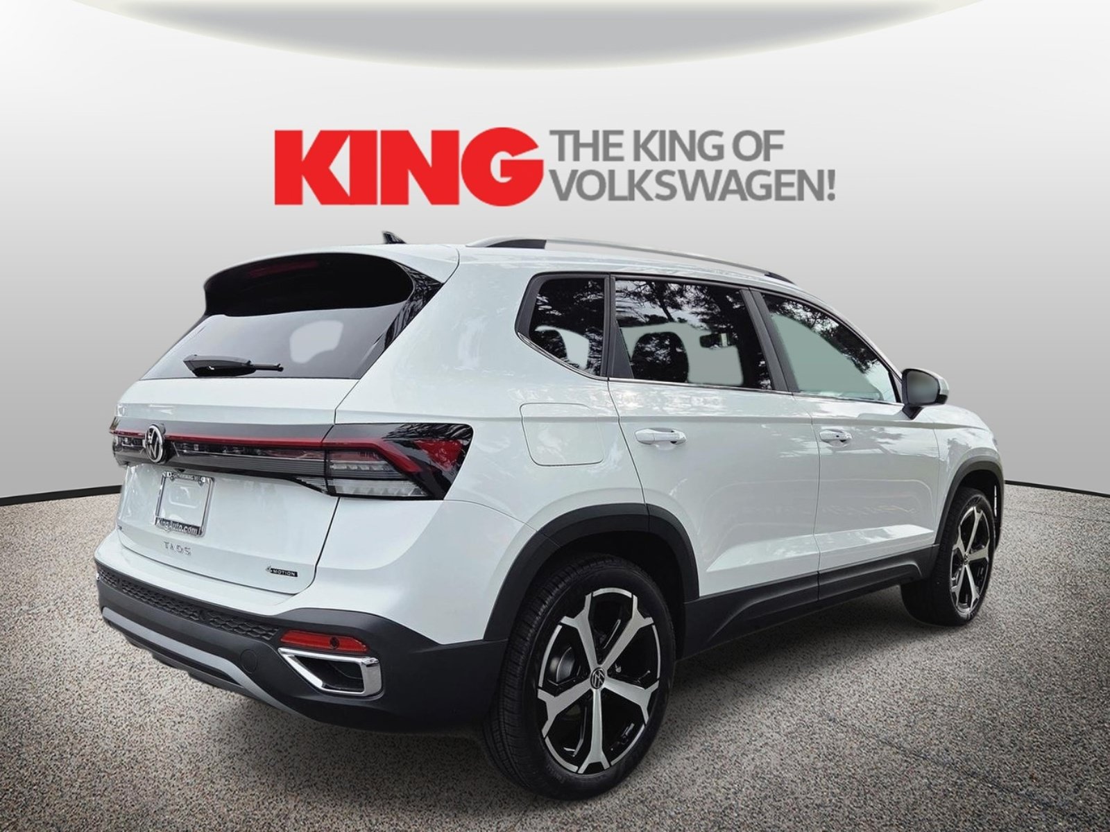 New 2026 Volkswagen Taos SEL AWD/4WD image 3