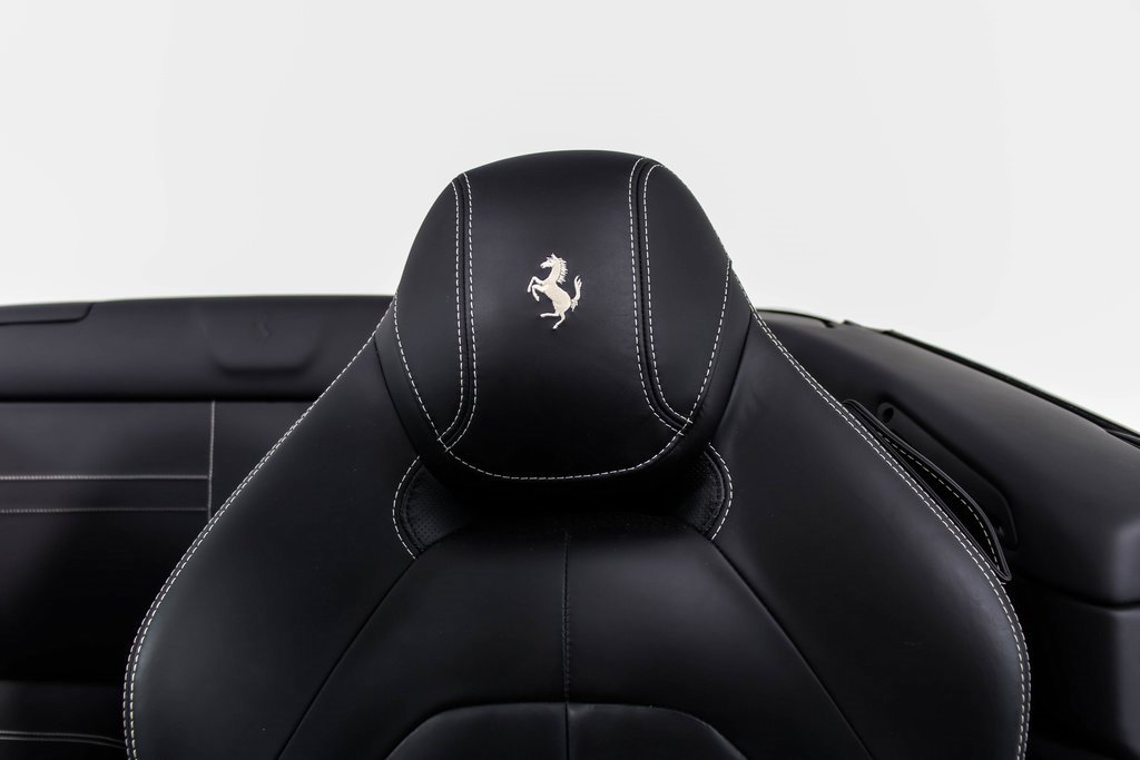 Used 2016 Ferrari California T image 46