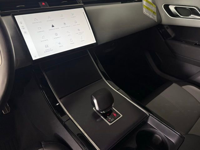 New 2026 Land Rover Range Rover Velar Dynamic SE image 26