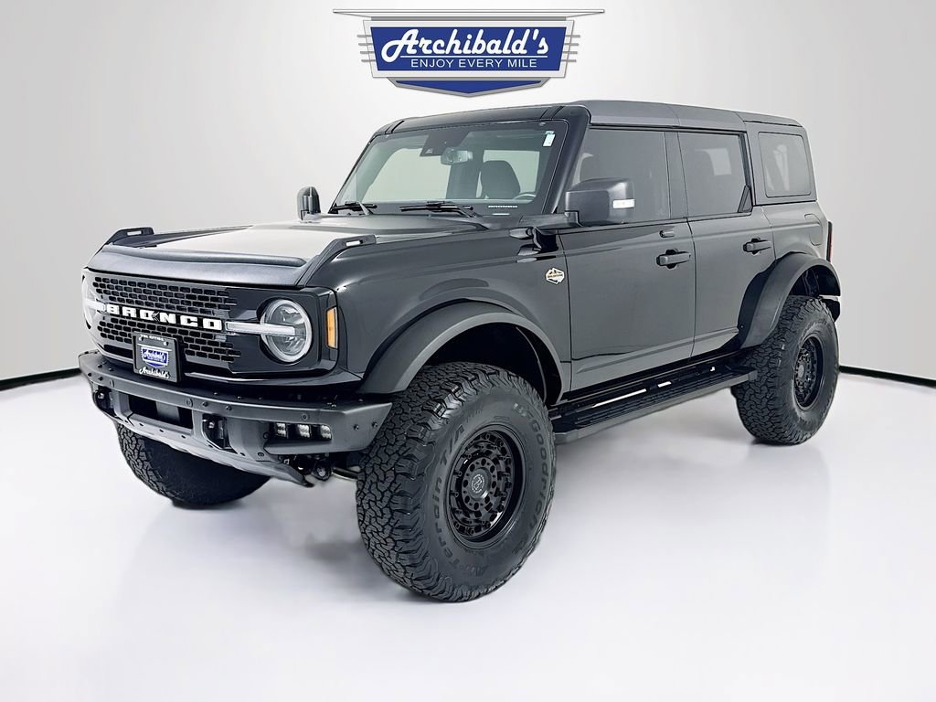 Used 2023 Ford Bronco Wildtrak image 3