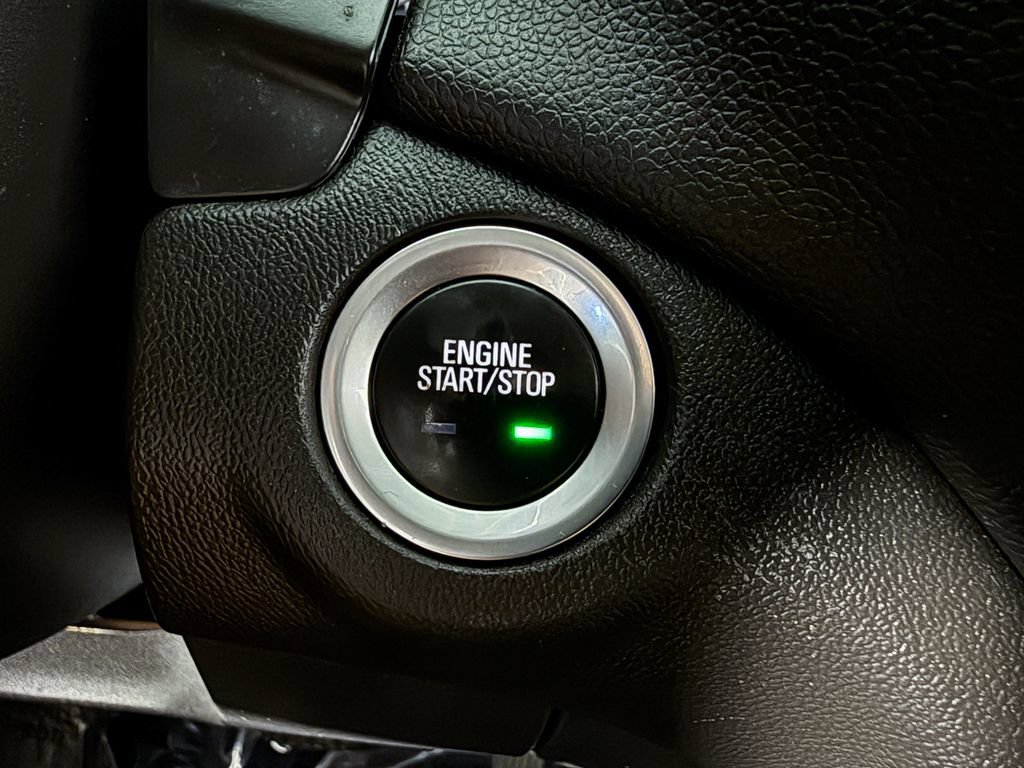 Used 2020 Chevrolet Equinox LT AWD/4WD image 21
