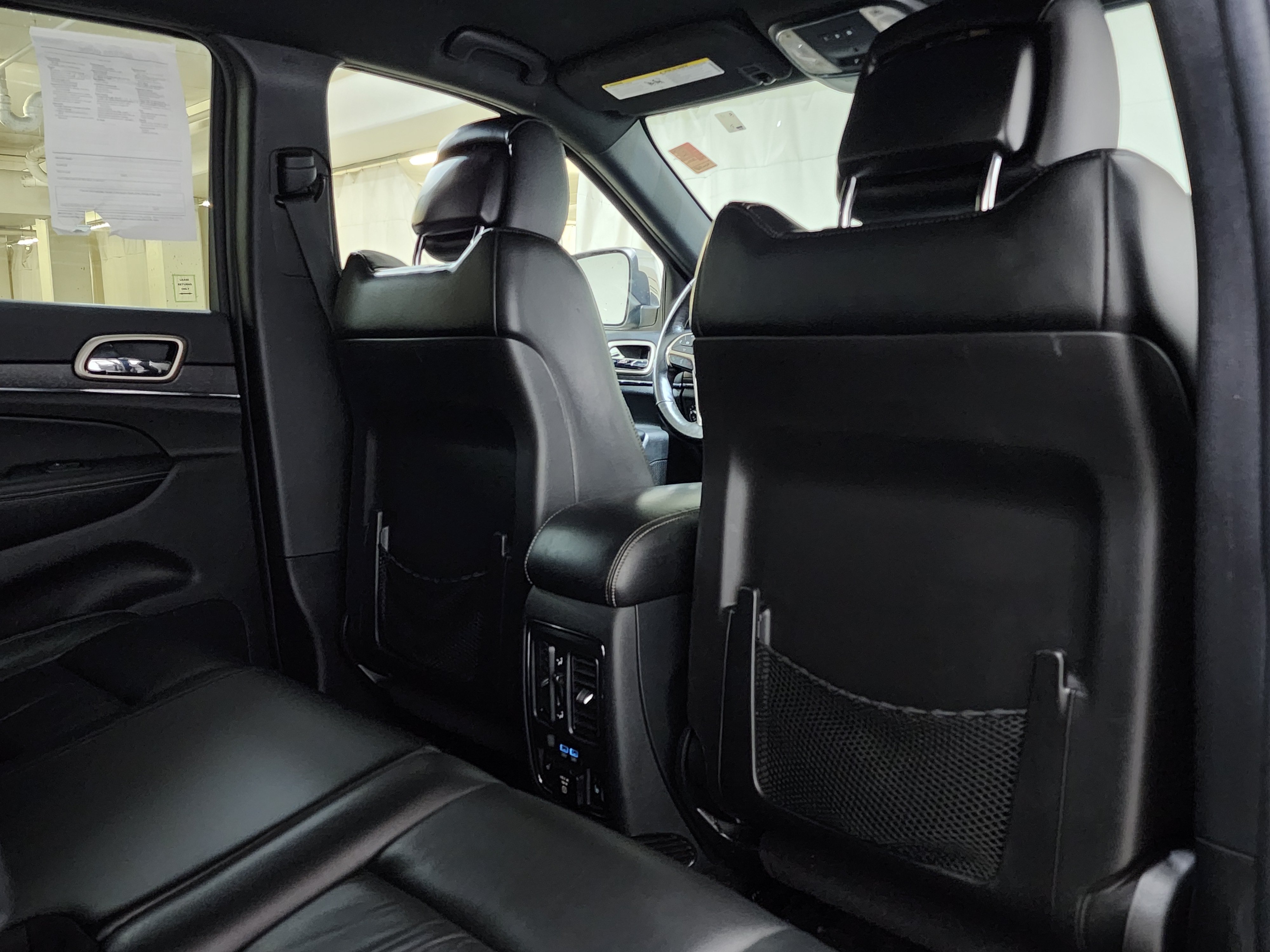 Used 2015 Jeep Grand Cherokee Limited AWD/4WD image 19