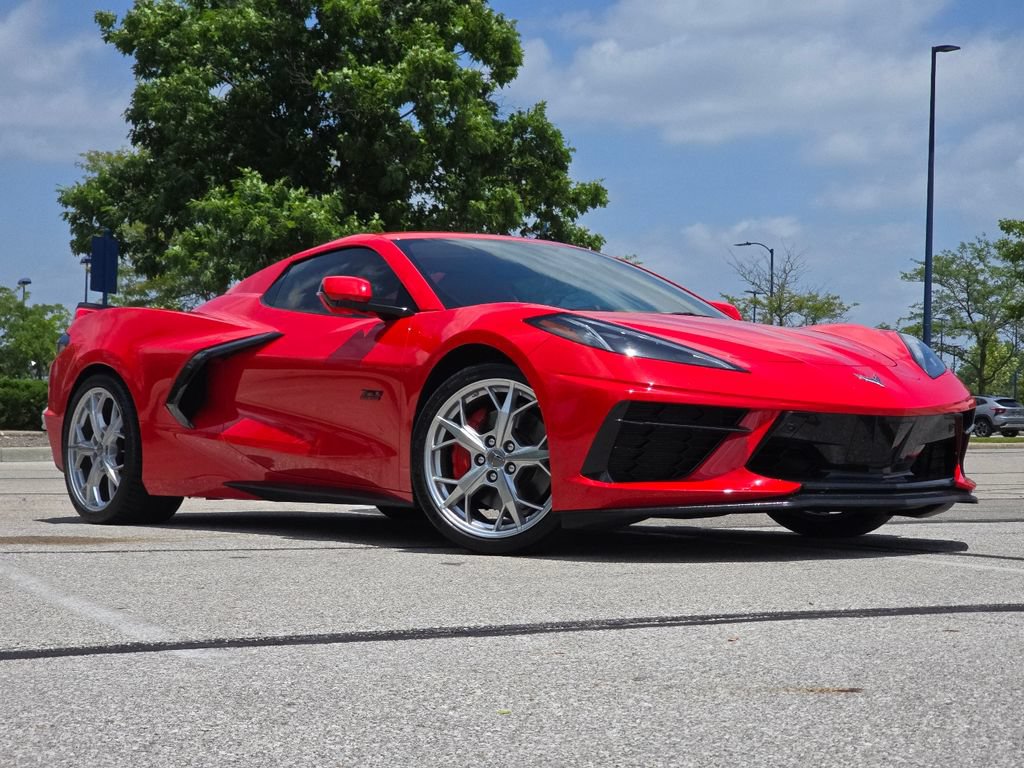 Used 2023 Chevrolet Corvette Stingray Premium Conv w/ Z51 Performance Package RWD image 2