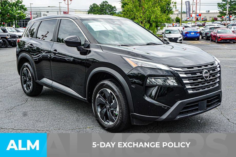 Used 2024 Nissan Rogue SV FWD image 3