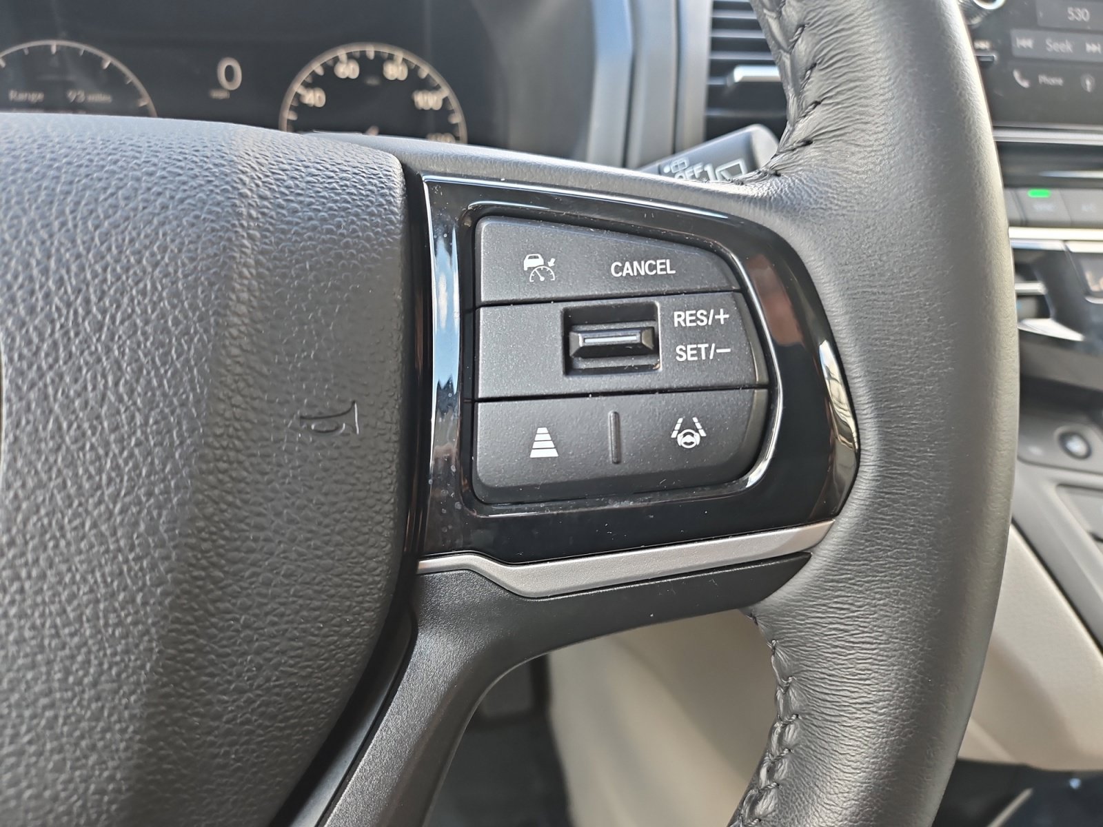 Used 2025 Honda Odyssey EX-L image 29