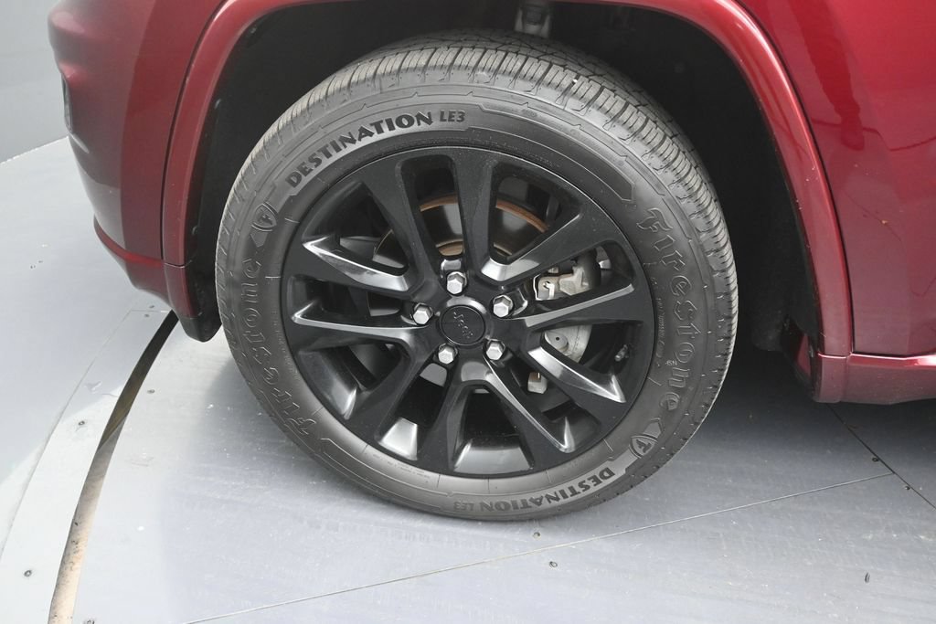 Used 2020 Jeep Grand Cherokee Altitude RWD image 9