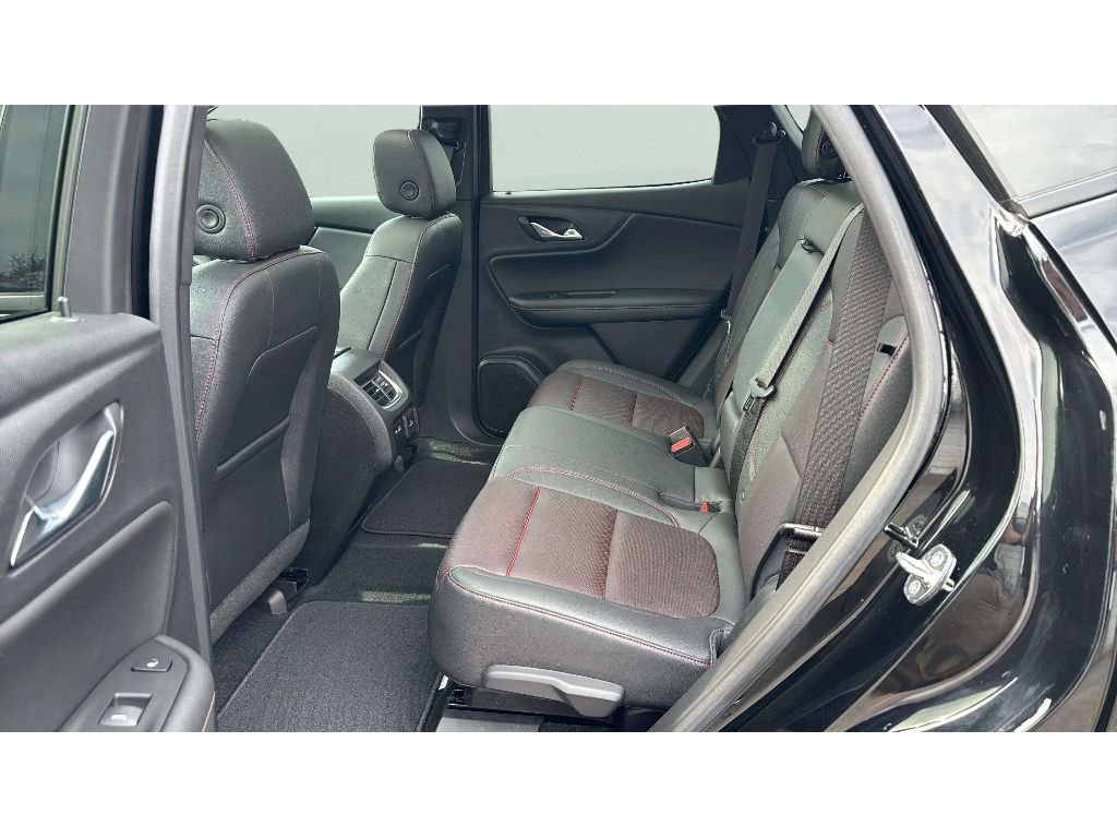 Used 2021 Chevrolet Blazer RS w/ Enhanced Convenience Package image 12