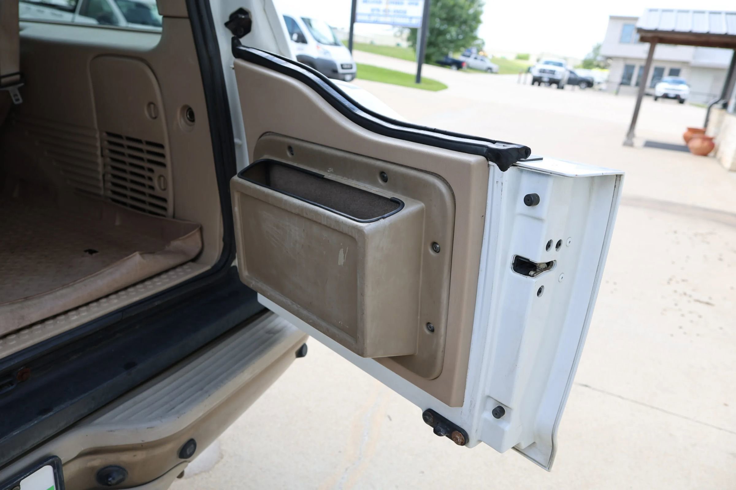 Used 2004 Ford Excursion Eddie Bauer AWD/4WD image 36