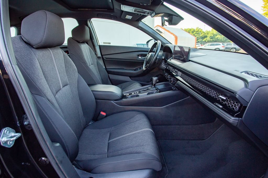 Used 2024 Honda Accord Sport image 18