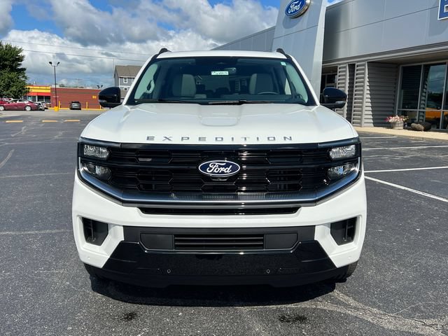 New 2027 Ford Expedition Max Platinum w/ Platinum Ultimate Package AWD/4WD image 2