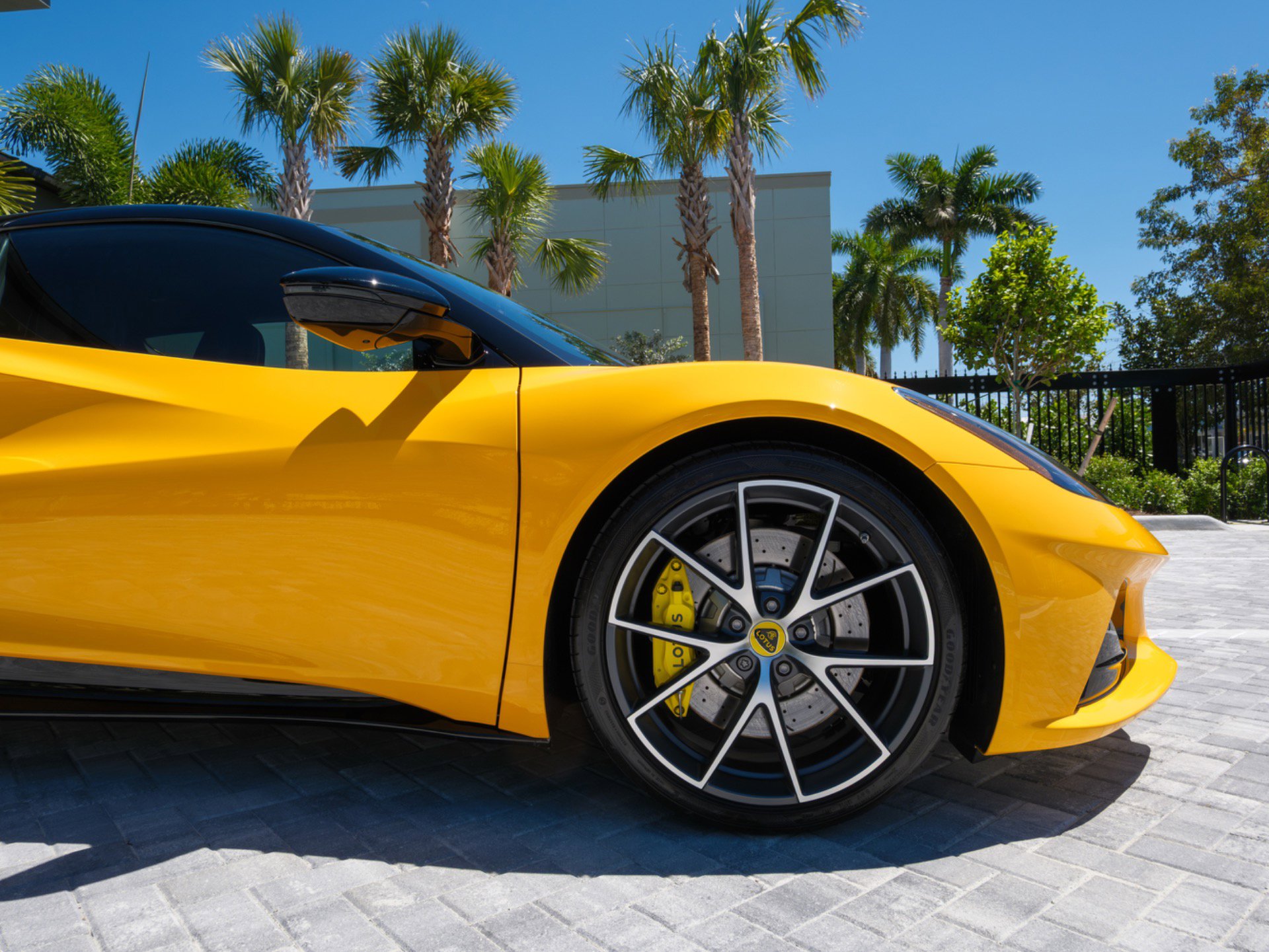 Used 2024 Lotus Emira First Edition image 15