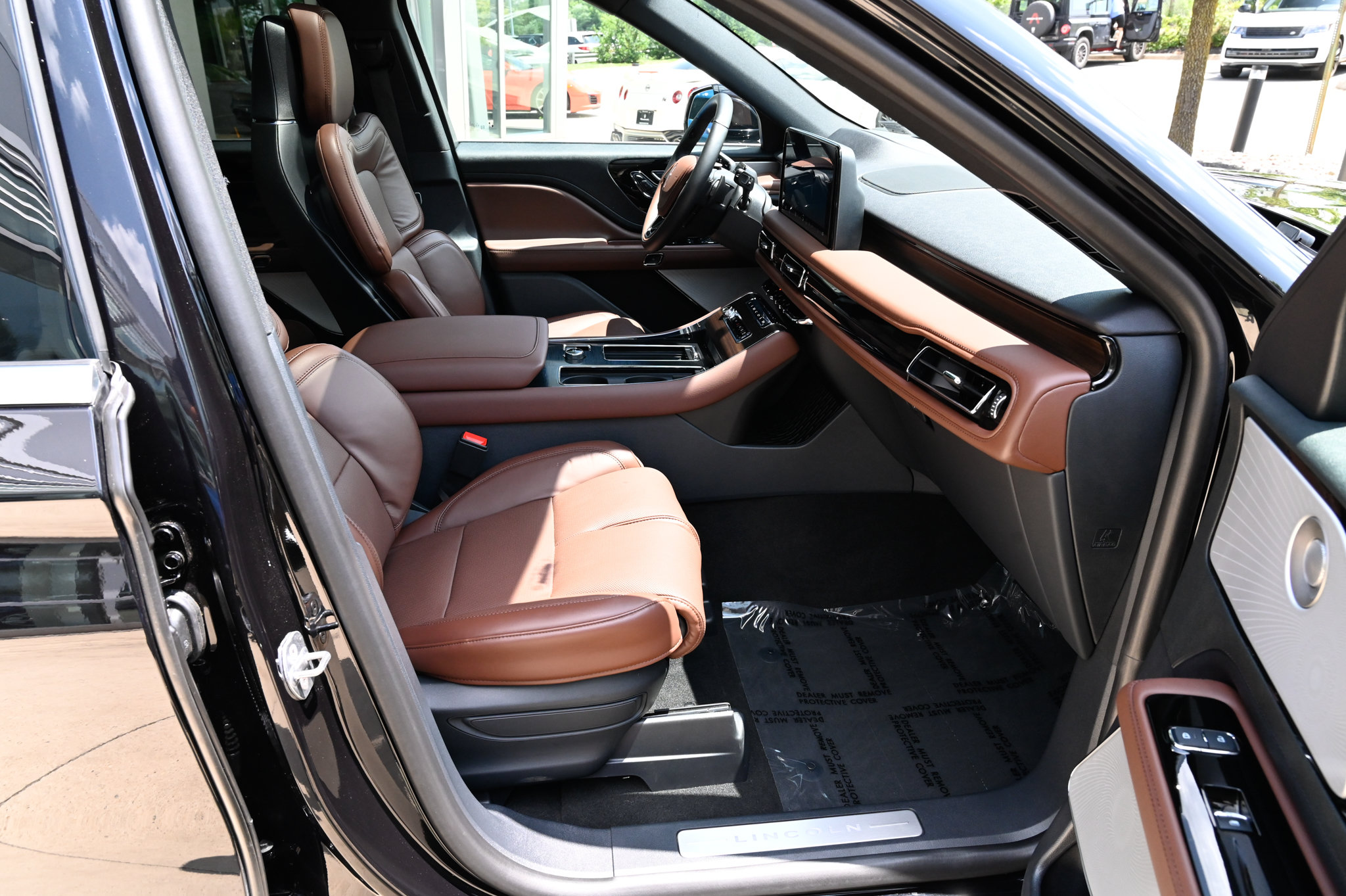 Used 2026 Lincoln Aviator Reserve AWD/4WD image 57