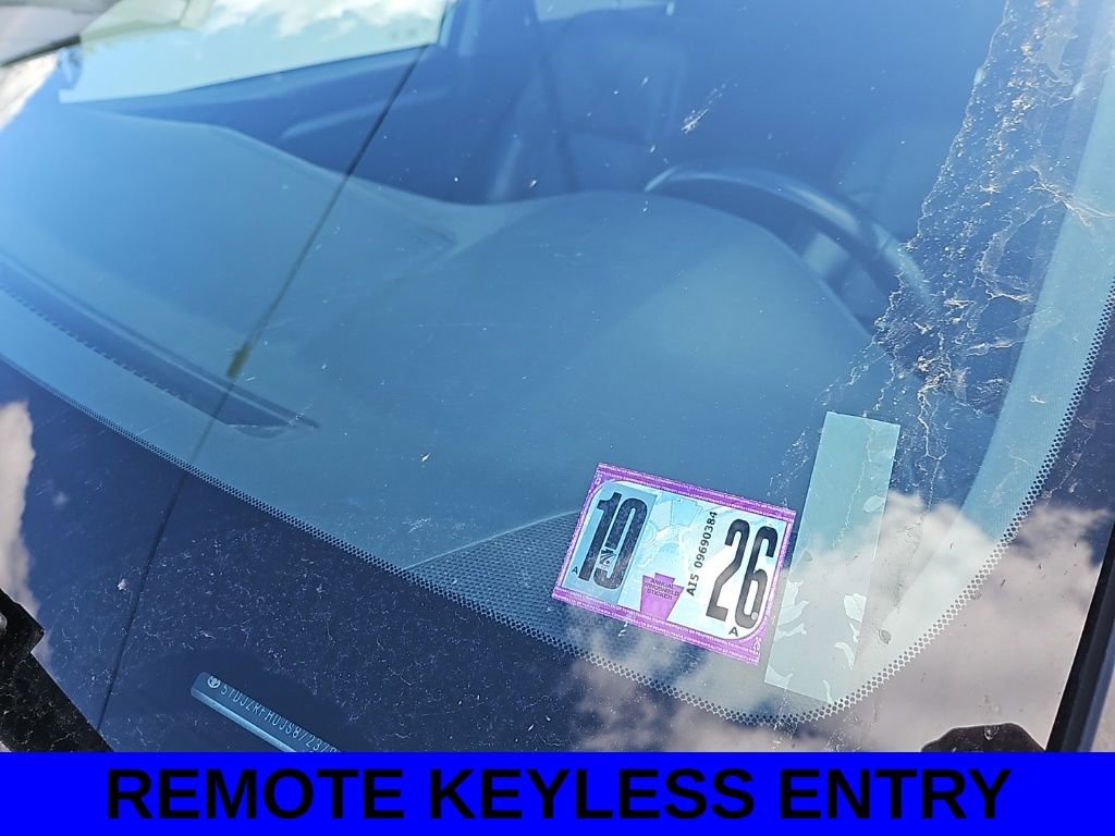 Used 2018 Toyota Highlander XLE w/ Carpet Mat Package (TMS) image 9