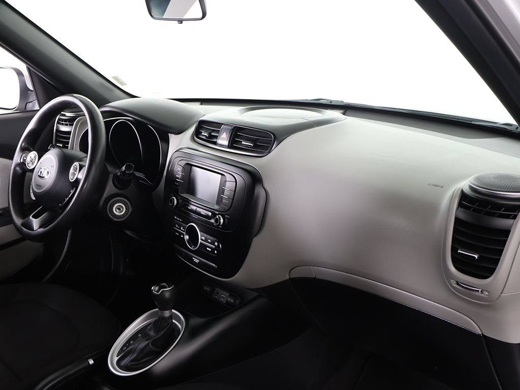 Used 2017 Kia Soul + FWD image 24