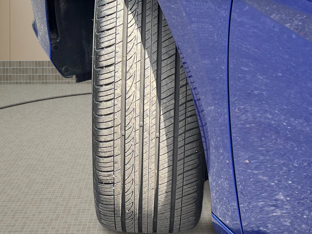 Used 2025 Hyundai Elantra Sport FWD image 43