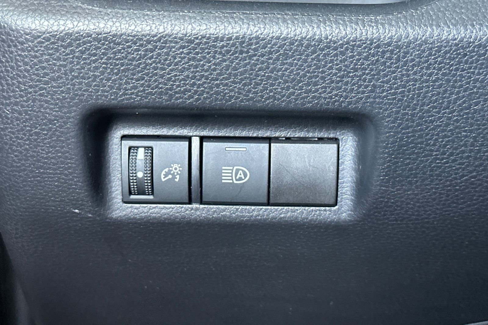 Certified 2024 Toyota RAV4 LE image 32