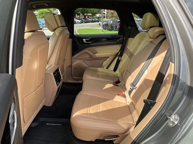 Used 2019 Porsche Cayenne S AWD/4WD image 25
