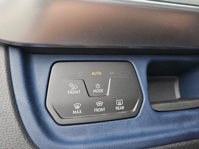 New 2025 Volkswagen ID. Buzz Pro S Plus AWD/4WD image 27