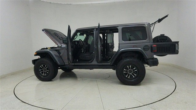 Used 2025 Jeep Wrangler Unlimited Rubicon image 73