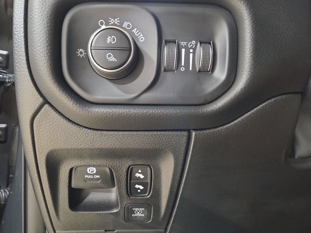 New 2027 RAM 1500 Laramie w/ Night Edition AWD/4WD image 23