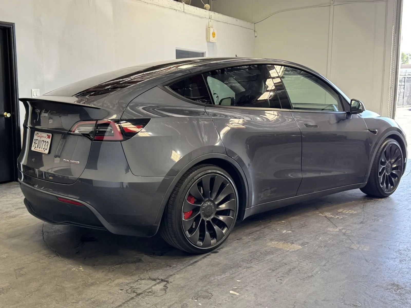 Used 2023 Tesla Model Y Long Range image 4