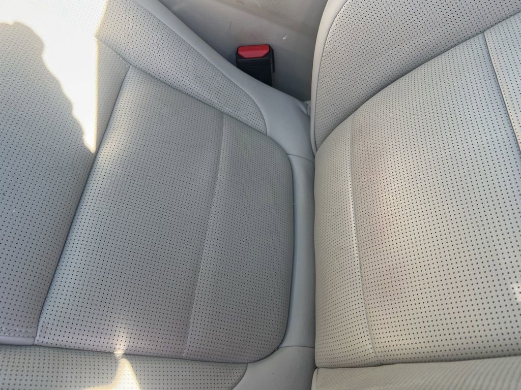 Used 2024 Jaguar XF R-Dynamic SE image 9