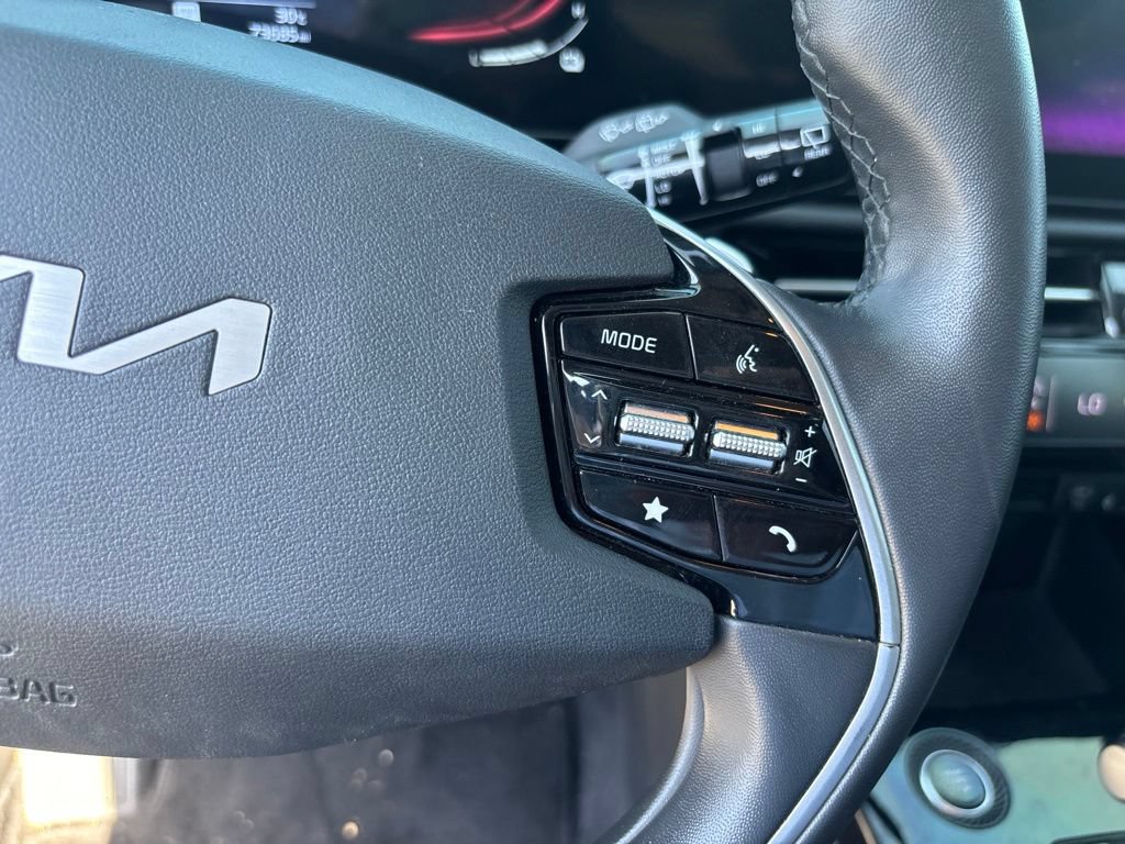 Used 2023 Kia Niro EX FWD image 21