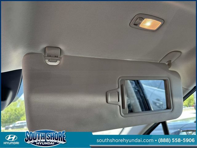 Used 2024 Kia Carnival EX FWD image 39