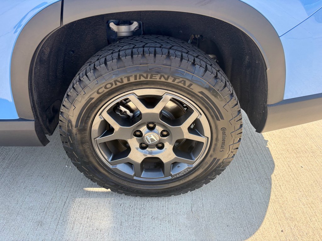 Certified 2025 Honda Pilot TrailSport image 39