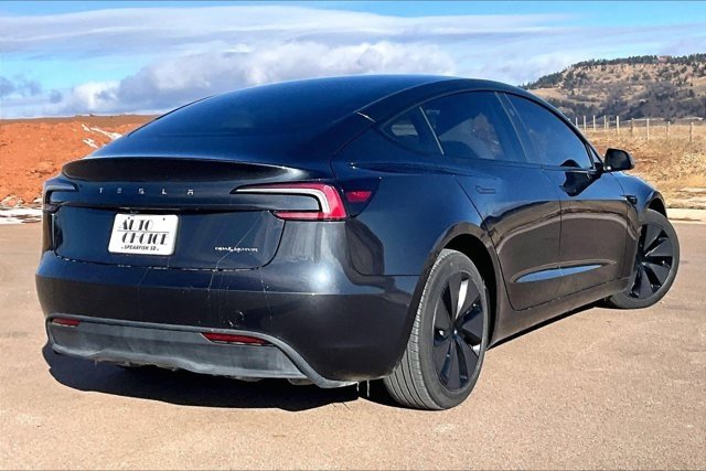 Used 2025 Tesla Model 3 Long Range image 5
