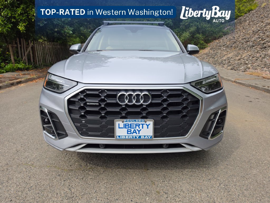 Used 2022 Audi Q5 2.0T Premium w/ Convenience Package AWD/4WD image 2