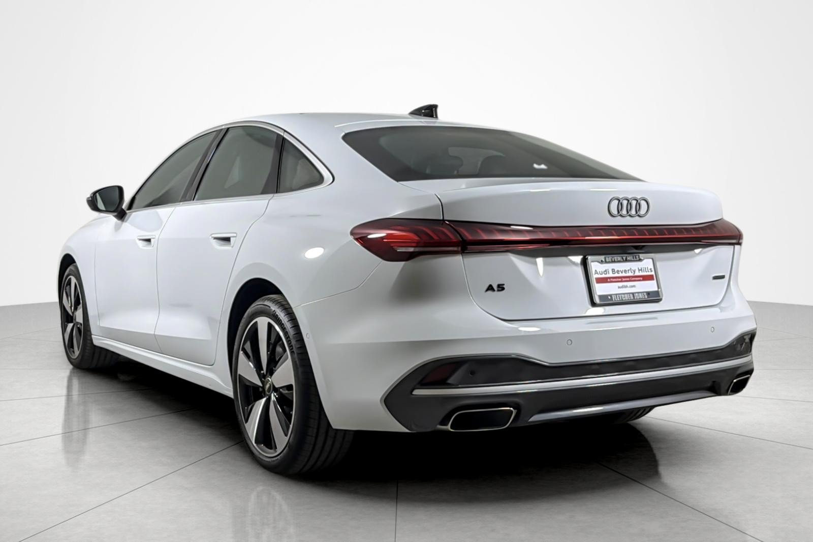 Used 2025 Audi A5 2.0T Premium Plus w/ Premium Plus AWD/4WD image 3