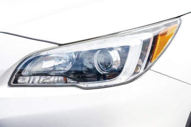 Used 2016 Subaru Outback 2.5i Limited AWD/4WD image 8