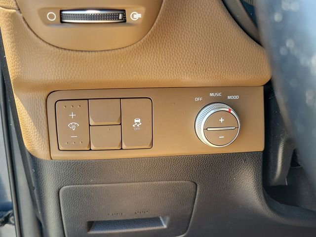 Used 2016 Kia Soul + w/ Audio Package FWD image 21