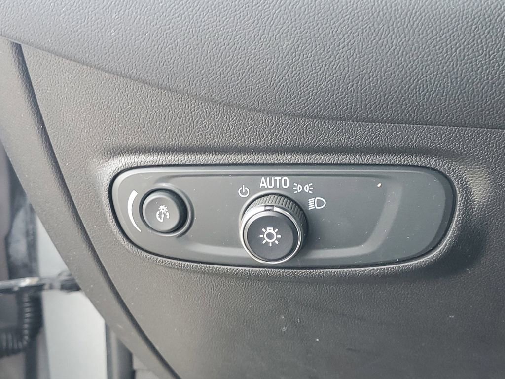 Certified 2023 Chevrolet Equinox LS AWD/4WD image 20