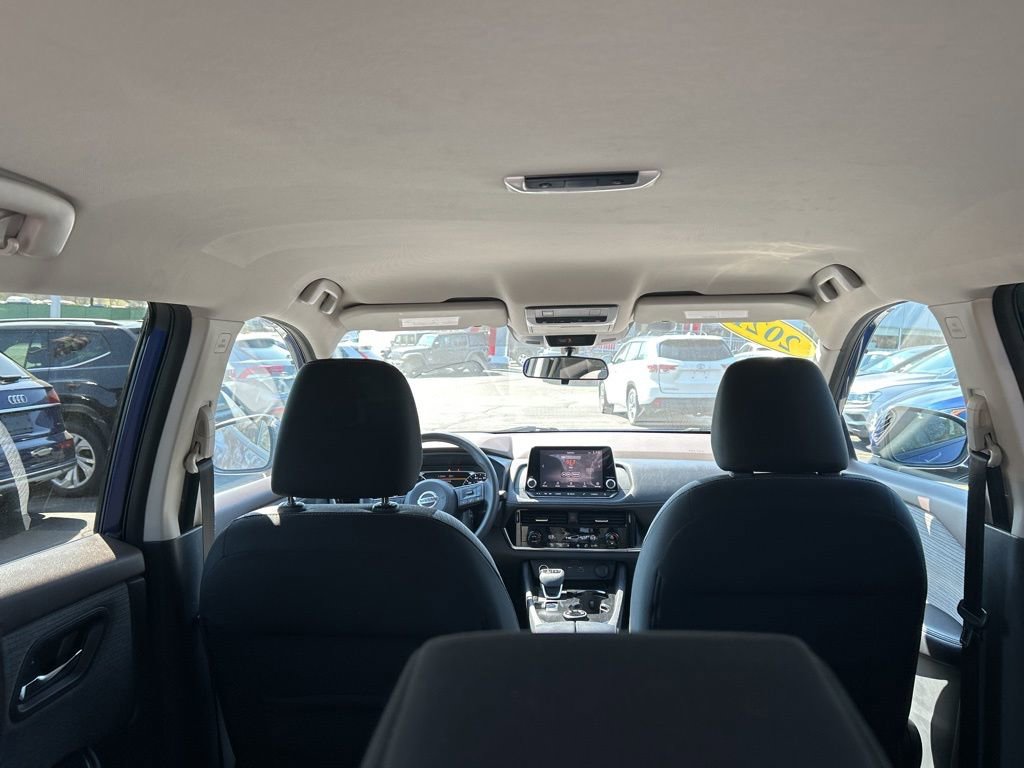 Certified 2021 Nissan Rogue SV image 29