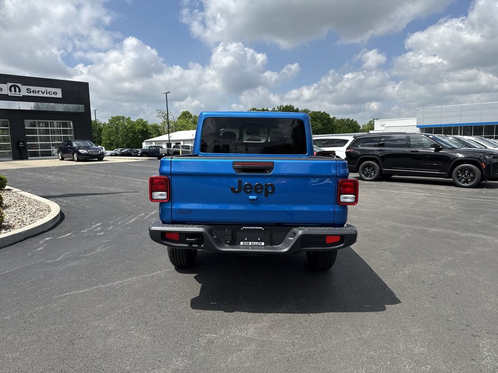 New 2026 Jeep Gladiator Sport AWD/4WD image 18
