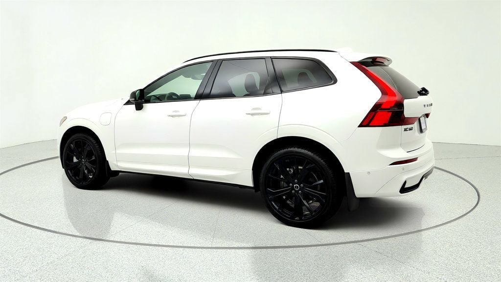Used 2026 Volvo XC60 T8 Ultra w/ Climate Package AWD/4WD image 7