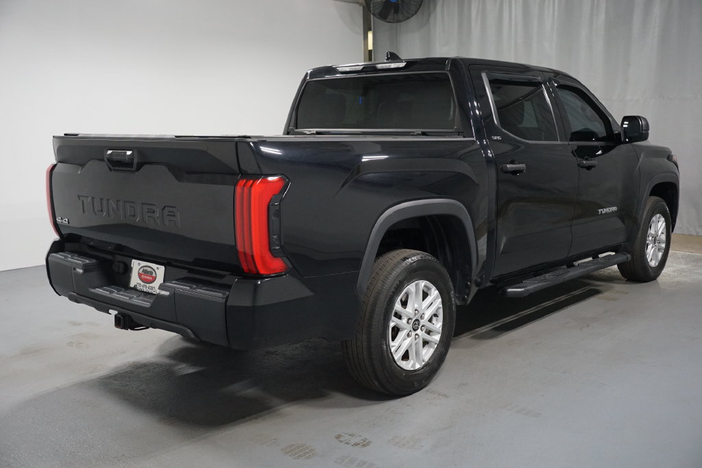 Used 2022 Toyota Tundra SR5 AWD/4WD image 8