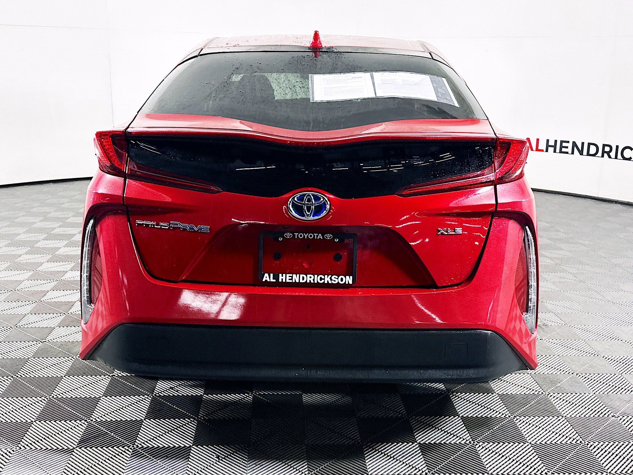 Used 2021 Toyota Prius Prime XLE image 4
