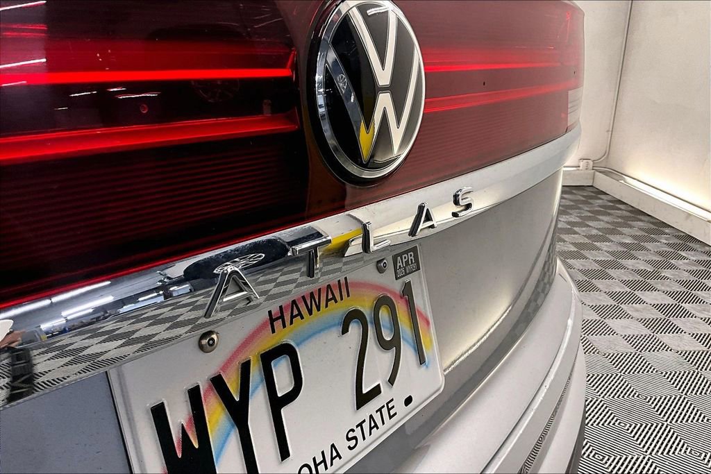 Used 2024 Volkswagen Atlas Cross Sport SE FWD image 30