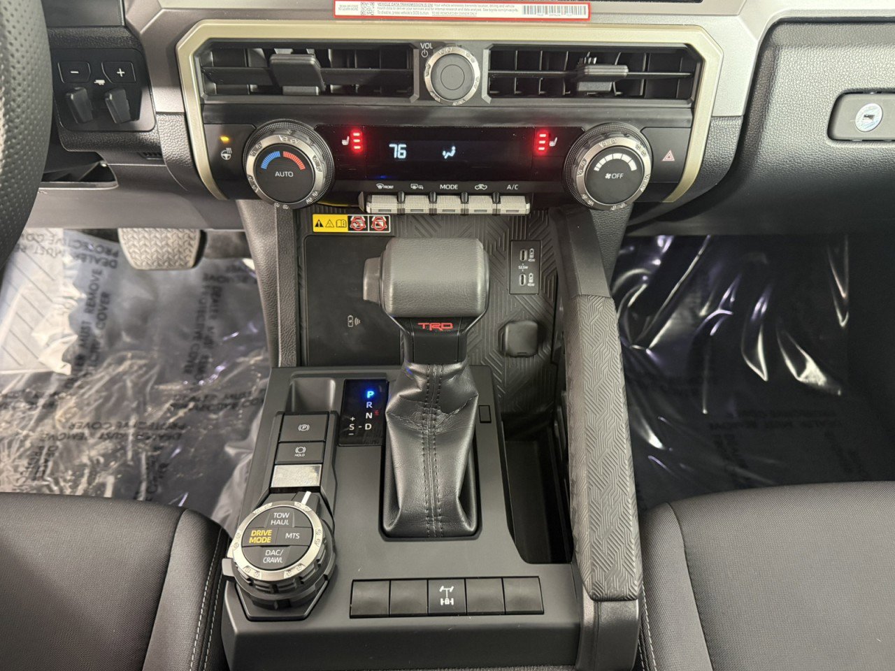 Used 2025 Toyota Tacoma TRD Off-Road w/ TRD Off Road Upgrade Package AWD/4WD image 19