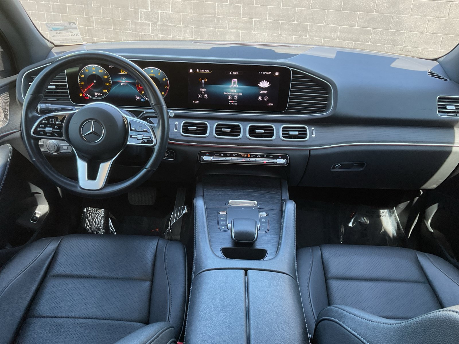 Used 2022 Mercedes-Benz GLE 350 4MATIC w/ Premium Package image 15